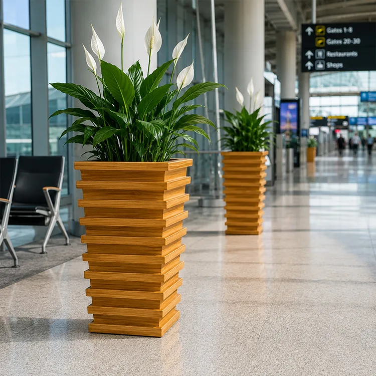 Fiberglass Wood Grain Planter